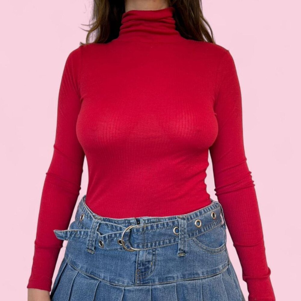 red ribbed turtleneck long sleeve top